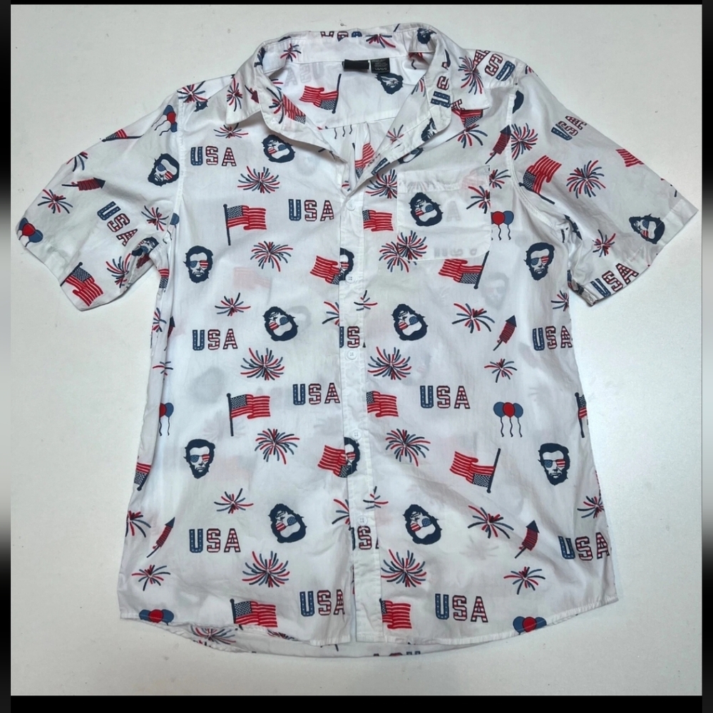 Patriotic USA Abraham Lincoln, Firworks Graphic Shirt